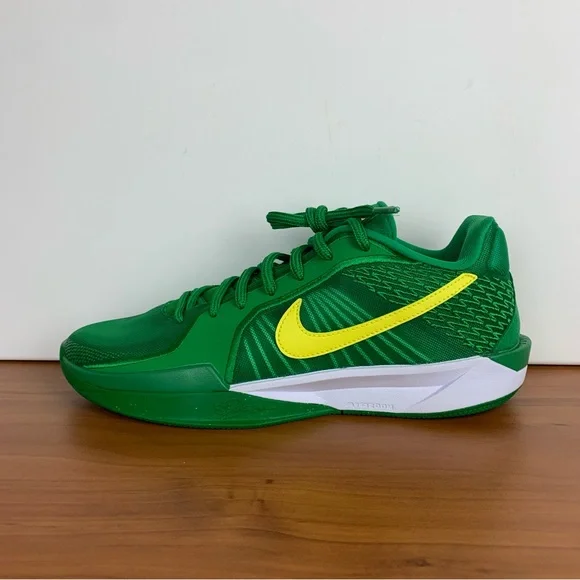 Nike Sabrina 2 “Oregon Ducks” Basketball Shoes - Picture 9 of 15